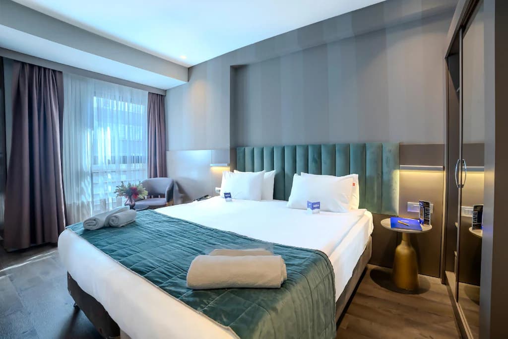 Istanbul's Hidden Gems: 8 Off-the-Beaten-Path Experiences